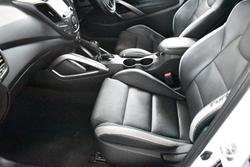 2015 Hyundai
Veloster SR Turbo +