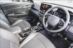 2025 Mahindra
                XUV3XO AX7L