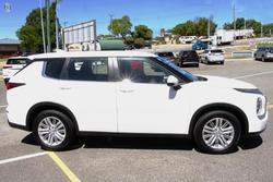 2024 Mitsubishi Outlander ES ZM MY24 White