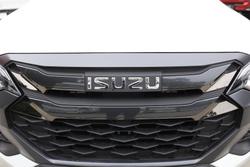 2025 Isuzu
D-MAX X-TERRAIN