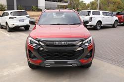 2025 Isuzu
D-MAX X-TERRAIN