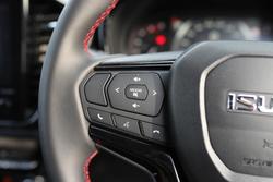2025 Isuzu
D-MAX X-TERRAIN
