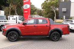 2025 Isuzu
D-MAX X-TERRAIN