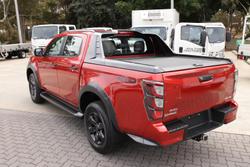 2025 Isuzu
D-MAX X-TERRAIN