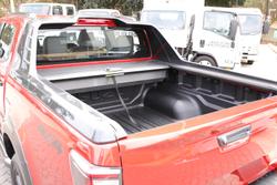 2025 Isuzu
D-MAX X-TERRAIN