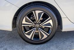 2016 Honda
Civic VTi-L