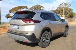 2023 Nissan
X-TRAIL ST-L