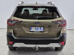 2022 Subaru
Outback AWD Touring