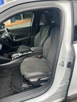 2025 Peugeot 2008 GT e-DCS Hybrid