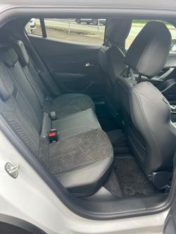 2025 Peugeot 2008 GT e-DCS Hybrid