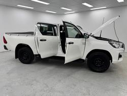2020 Toyota Hilux SR GUN126R 4X4 Dual Range Glacier White