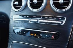 2022 Mercedes-Benz
GLC-Class GLC200