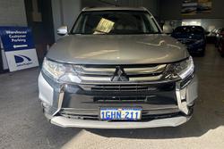 2017 Mitsubishi
Outlander LS