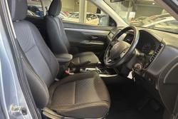 2017 Mitsubishi
Outlander LS