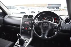2013 Suzuki
Grand Vitara Urban