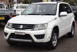 2013 Suzuki
Grand Vitara Urban