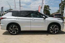 2024 Mitsubishi Outlander Exceed Tourer ZM MY24 AWD White Diamond with Black Mica Roof