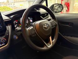 2021 Toyota
Corolla Ascent Sport Hybrid