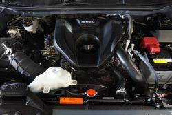 2023 Isuzu
D-MAX X-TERRAIN