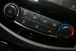 2020 Nissan
Navara SL
