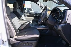 2025 Chevrolet Silverado 1500 ZR2 W/Tech Pack T1 MY24 4X4 Summit White