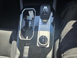 2025 Mitsubishi Outlander ES ZM MY24 White Diamond