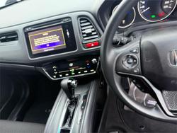 2017 Honda
HR-V VTi