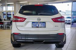 2019 Nissan
QASHQAI ST-L