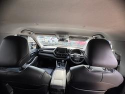 2021 TOYOTA KLUGER