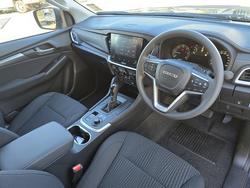 2025 Isuzu
MU-X