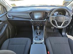 2025 Isuzu
MU-X