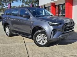 2025 Isuzu
MU-X