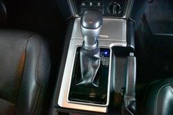 2020 Toyota
Landcruiser Prado VX