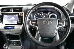 2020 Toyota
Landcruiser Prado VX