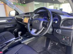 2019 Toyota
Hilux SR5
