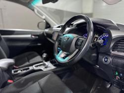 2019 Toyota
Hilux SR5