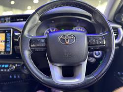 2019 Toyota
Hilux SR5