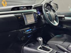 2019 Toyota
Hilux SR5