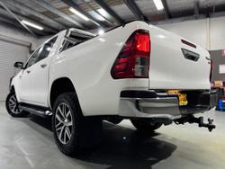 2019 Toyota
Hilux SR5