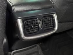 2019 Toyota
Hilux SR5