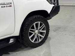 2019 Toyota
Hilux SR5