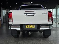 2019 Toyota
Hilux SR5