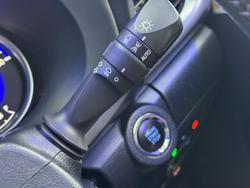 2019 Toyota
Hilux SR5