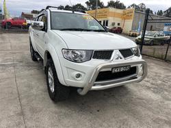 2015 MITSUBISHI
TRITON GLX-R (4x4)