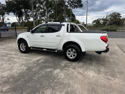 2015 MITSUBISHI
TRITON GLX-R (4x4)