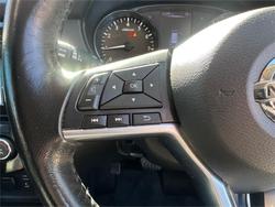 2017 NISSAN
                X-TRAIL ST-L (2WD)