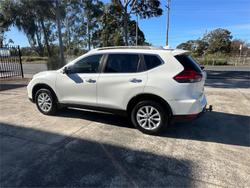 2017 NISSAN
                X-TRAIL ST-L (2WD)