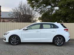 2021 Hyundai
                i30 Active