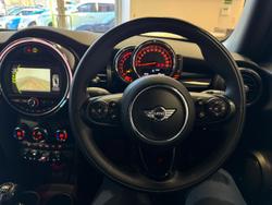 2017 MINI
                Hatch Cooper S