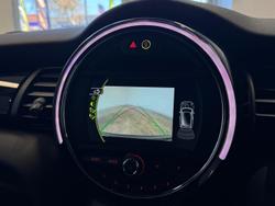 2017 MINI
Hatch Cooper S